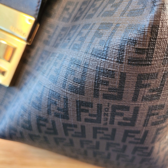 Fendi Zucchino Spalmati Coated Canvas Bag - Picture 3 of 16